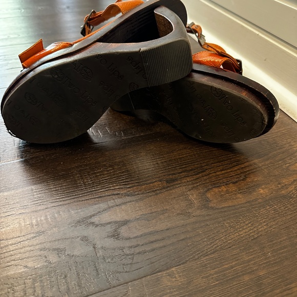 Two Lips Shoes - Picture 6 of 6